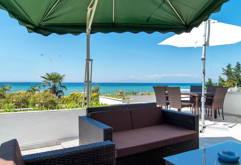 Beach Front Villa Nea Kallikrateia エクステリア 写真